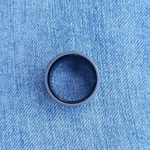 Triton Raw wedding band - Picture 1 of 5